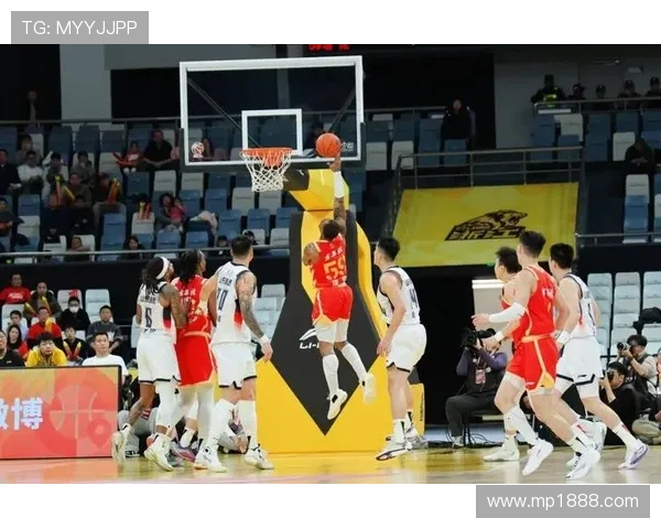 [CBA]奥利弗空接单臂暴扣领衔第46轮五佳球.